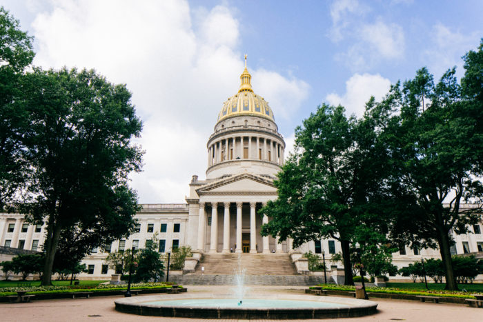 Capitol building with the view of the fountain