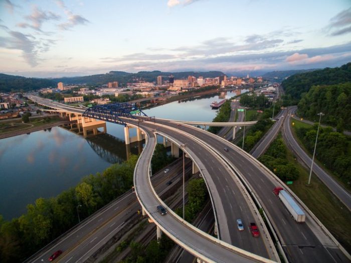 Bridge over Kanawha River in Charleston, West Virginia