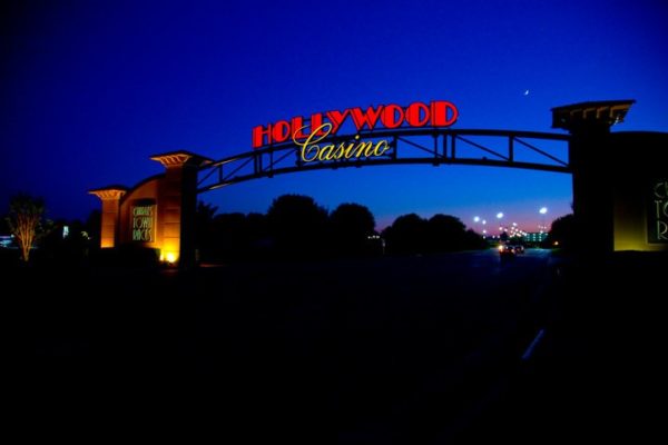 restaraunt at hollywood casino west virginia