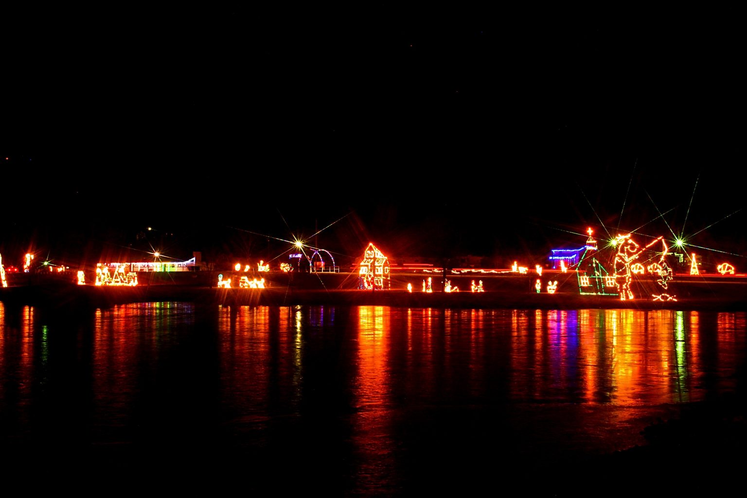 10 Must Visit Holiday Light Displays In West Virginia Almost Heaven   Pt  Pleasant2 1536x1024 