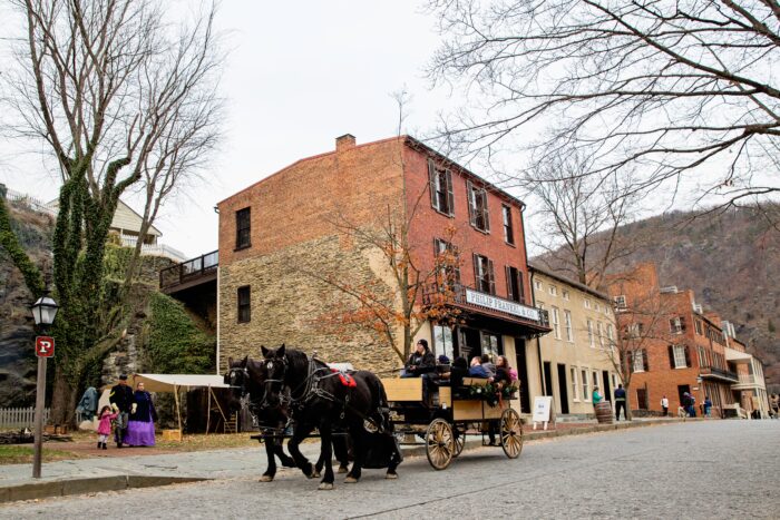 Harpers Ferry, Horse-and-carriage