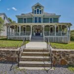 Photo preview of The Grand Castalian Inn Bed and Breakfast